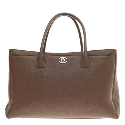 chanel executive cerf purse 2012|Chanel Cerf Executive Tote Leather Medium .